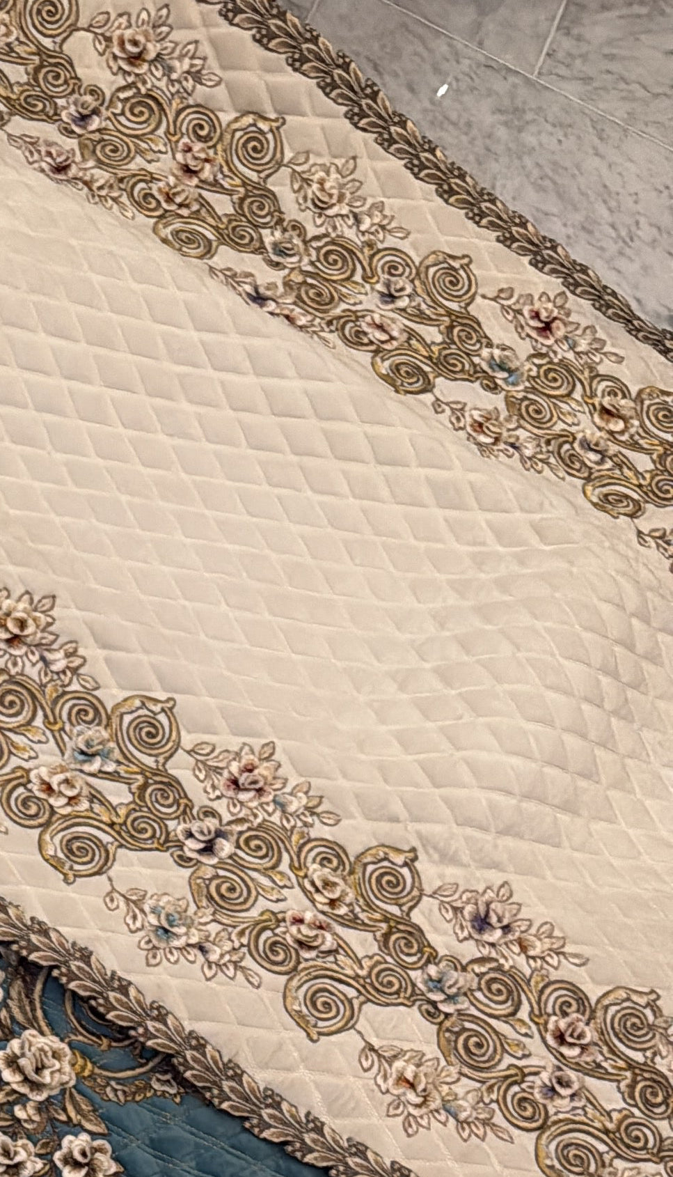 Embroidered prayer mat with case