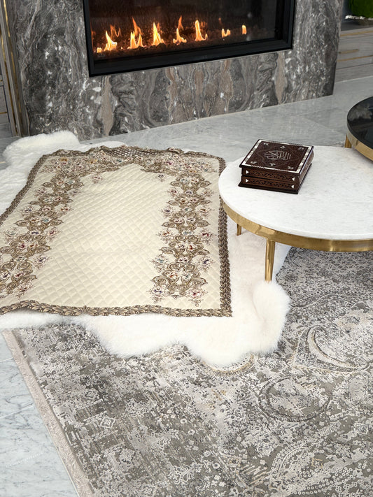 Embroidered prayer mat with case