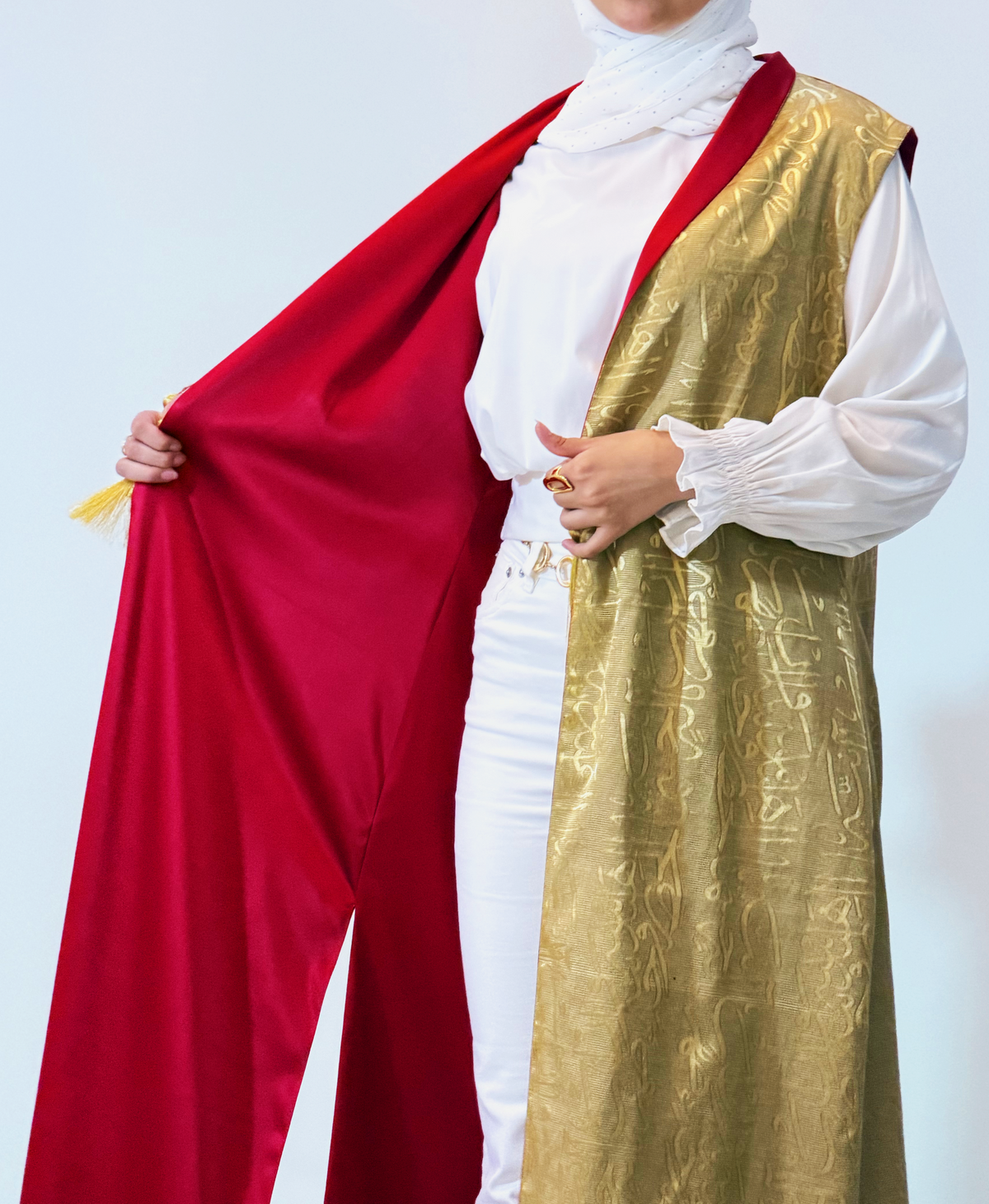 Red/Gold Sleeveless Abaya